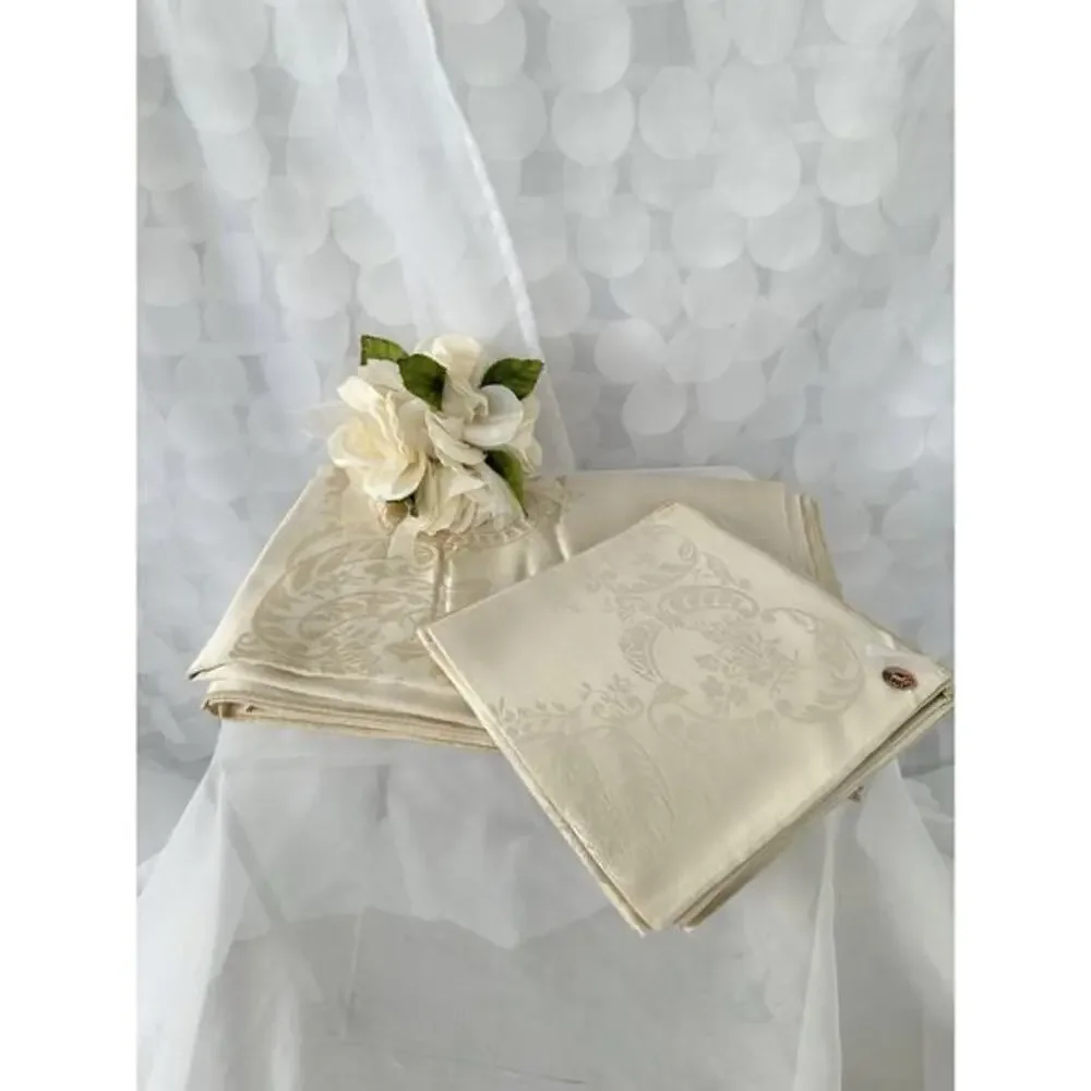 Vtg Beige Linen Double Damask Tablecloth 8 Napkins Floral Garlands Acanthus